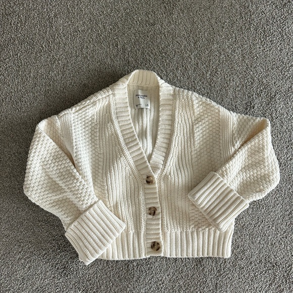 Abercrombie & Fitch Women’s Sweater - Picture 1 of 3